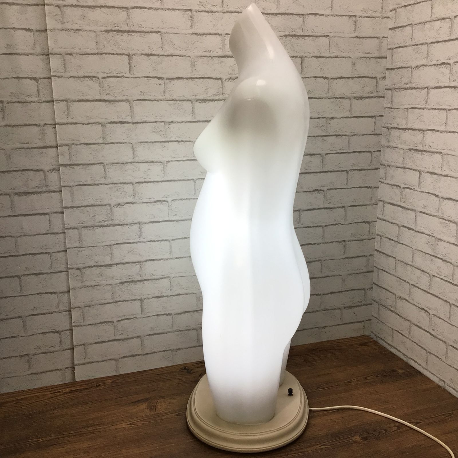 店舗展示品 美品中古マタニティ 妊・ トルソー ボディマ ネキン 白 ラッカー sl087a-1n.jpg