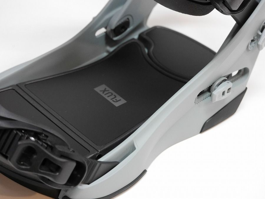 26 FLUX CV - CEMENT - Mサイズ 保証付 スノーボード バインディング WHITEMONARCHHOTEL_COM