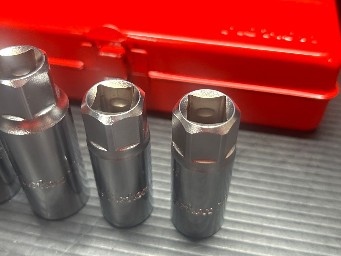 コーケン 12.7sq. スタッドプラーセット 4211M Ko-ken 工具 山下工業研究所 コーケン 1⁄2(12.7mm)SQ. スタッドボルト抜キ 4ヶ組