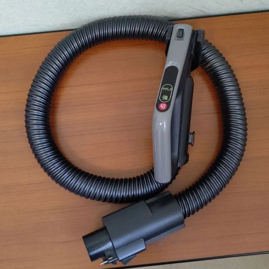 シャープ 床移動形 掃除機 EC-FX60T-R 2016年製 中古 清掃済み