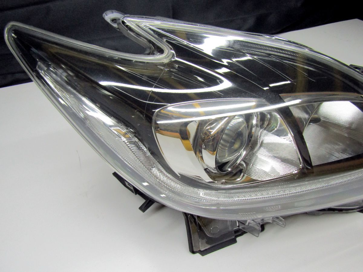 30プリウス　後期純正HIDヘッドライト左右セット　KOITO47-52 enishigo_41-1352