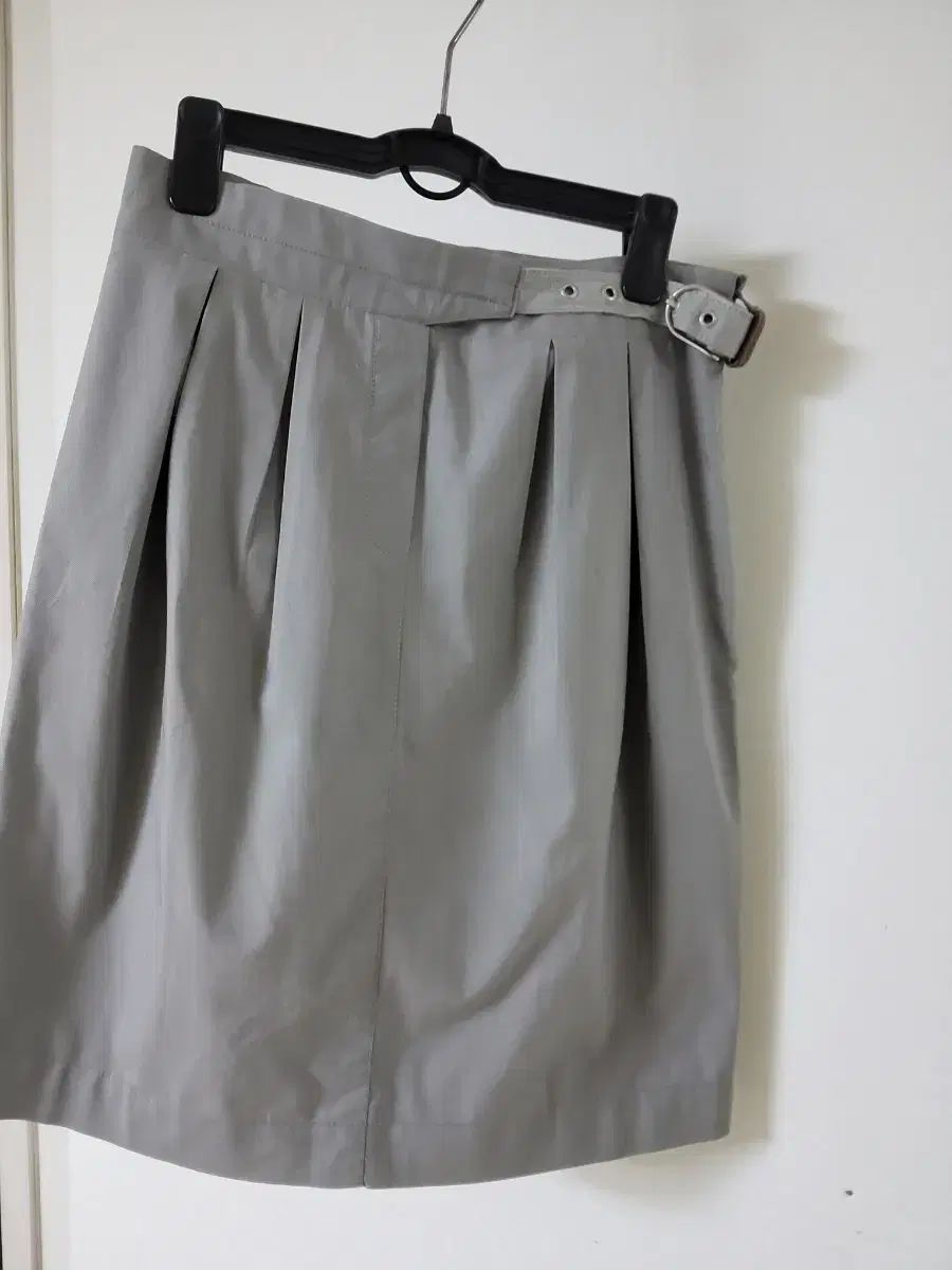 ベルトリング スカート