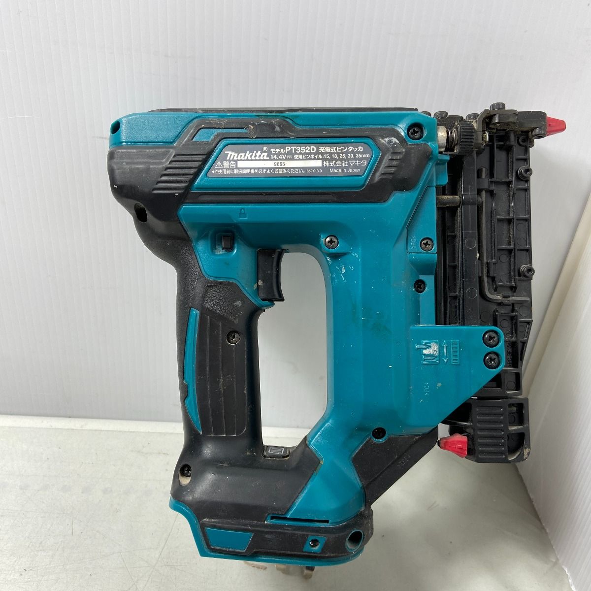 マキタ PT352D ピンタッカ 14.4V 動作未確認 マキタ makita 14.4V充電 