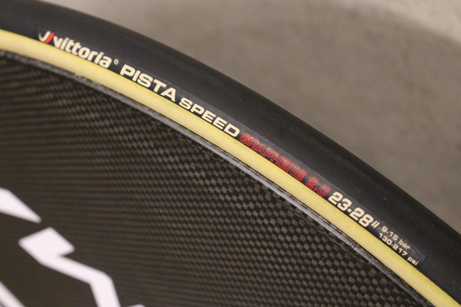 R*u様 90mm カーボンホイール ピスト 両切り リア し*し様 90mm カーボンホイール ピスト 両切り リア R*u様 90mm カーボン