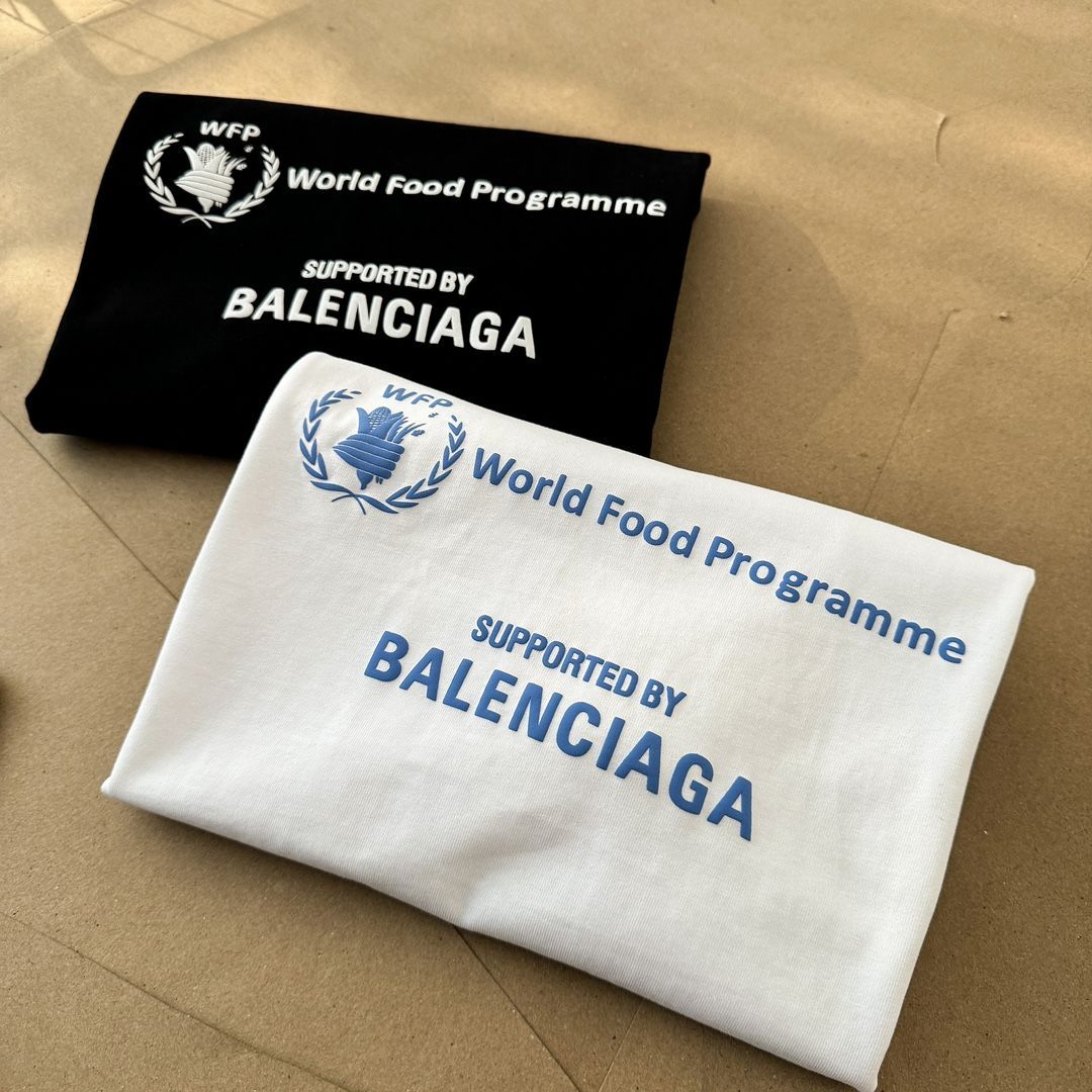 BALENCIAGA バレンシアガ 夏WFP2027半袖Tシャツメンズレディース