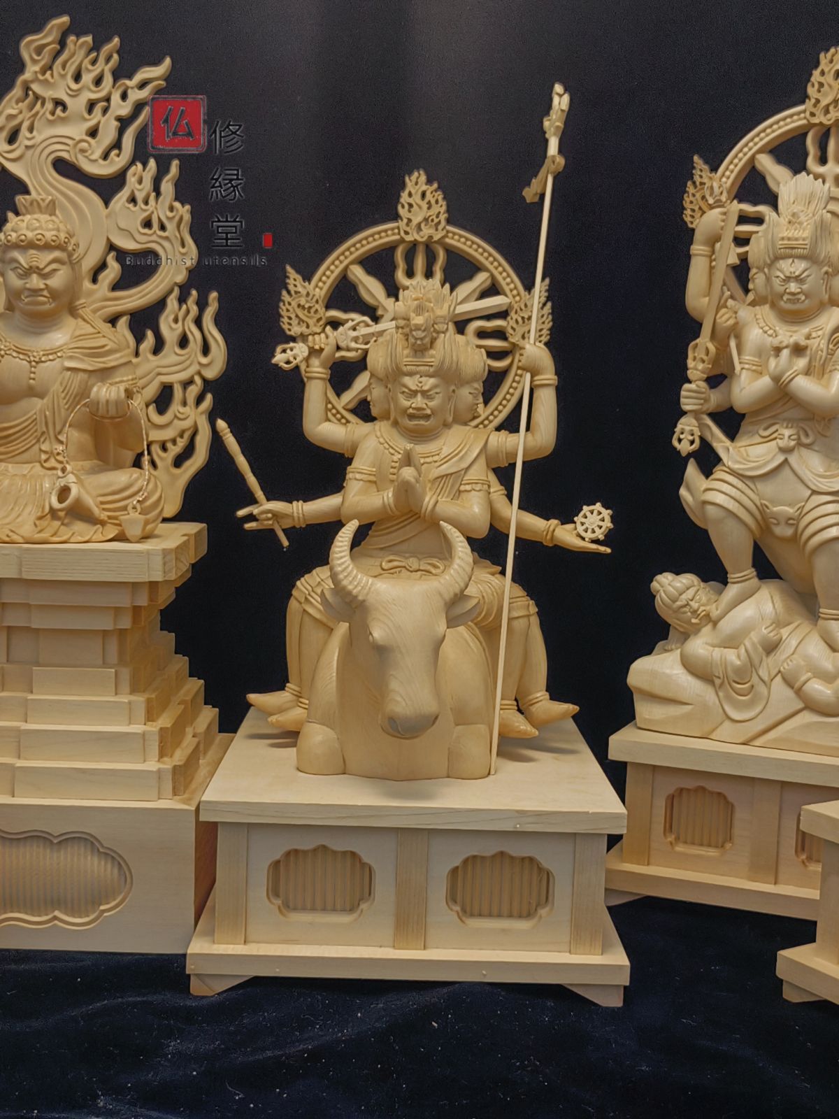 修縁堂】大迫力 木彫仏像 四天王立像一式 彫刻 仏教工芸 一刀彫 天然木 修縁堂】大迫力 木彫仏像 四天王立像一式 彫刻 仏教工芸 一刀彫 天然木