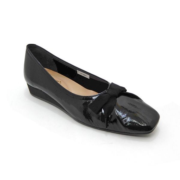 パンプス 黒 リボン 本革 靴 レディース カッター エナメル フラット