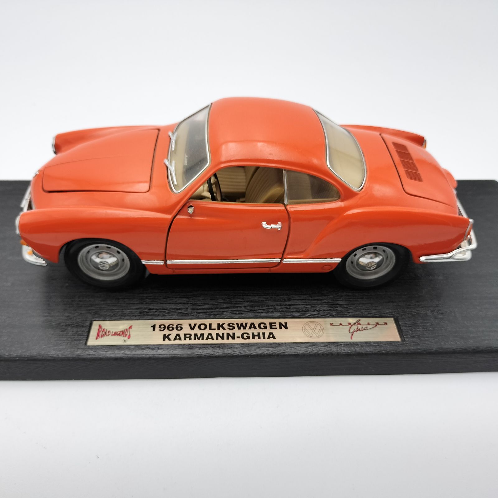 1/18 VW ミニカー カルマンギア ロードシグネチャー VW カルマンギア 1/18 フォルクスワーゲン