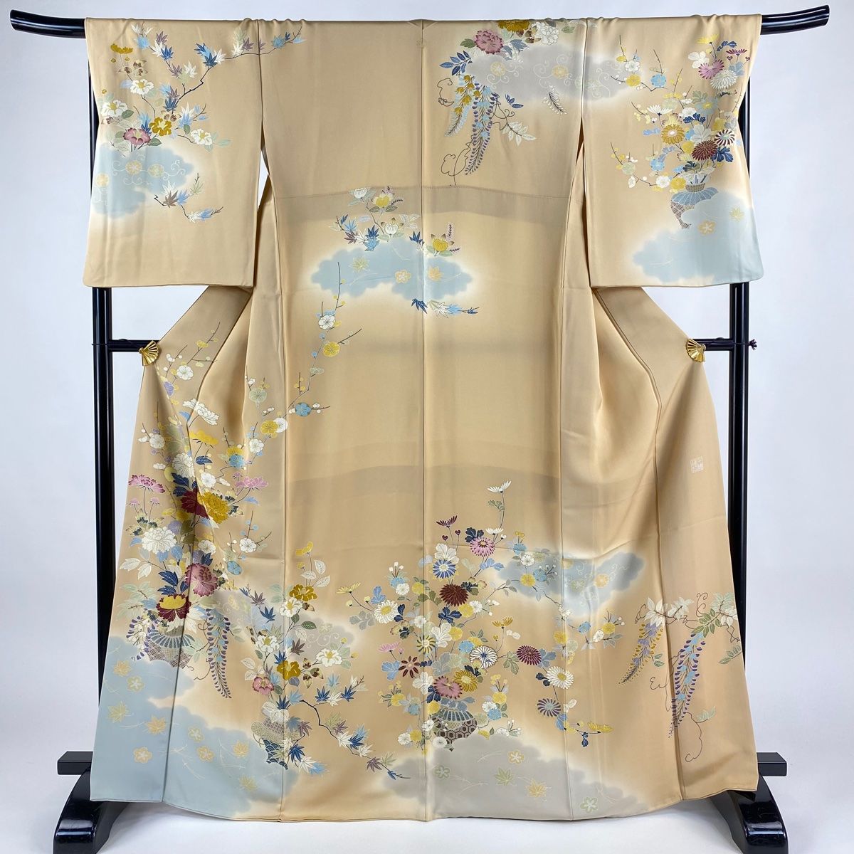 その他訪問着 身丈166cm 裄丈69.5cm L 袷 千總 落款 花器 草花 金彩 金糸 薄オレンジ 正絹 逸品 一つ紋 中古