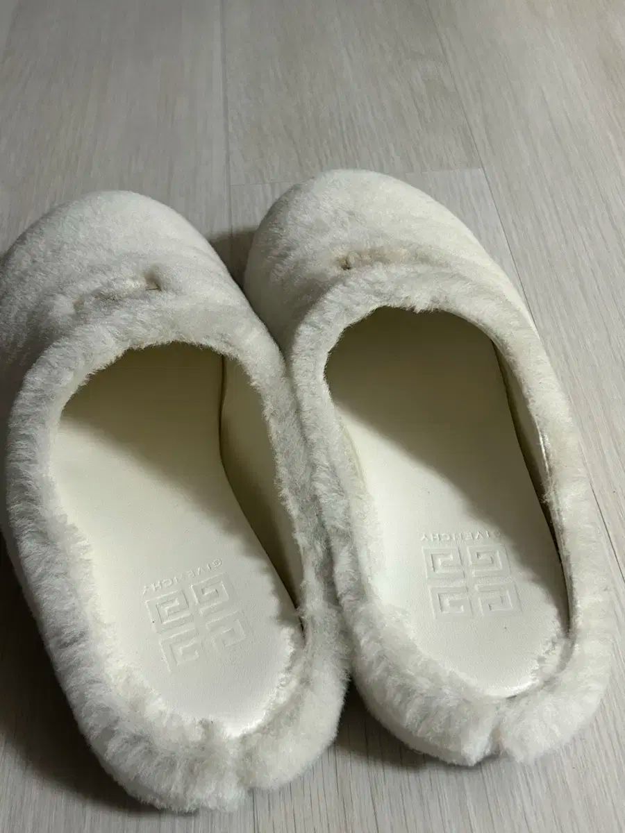 GIVENCHY ジバンシィ ラムスキン シープスキン ミュール 36