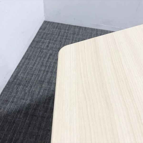 ミーティングテーブル