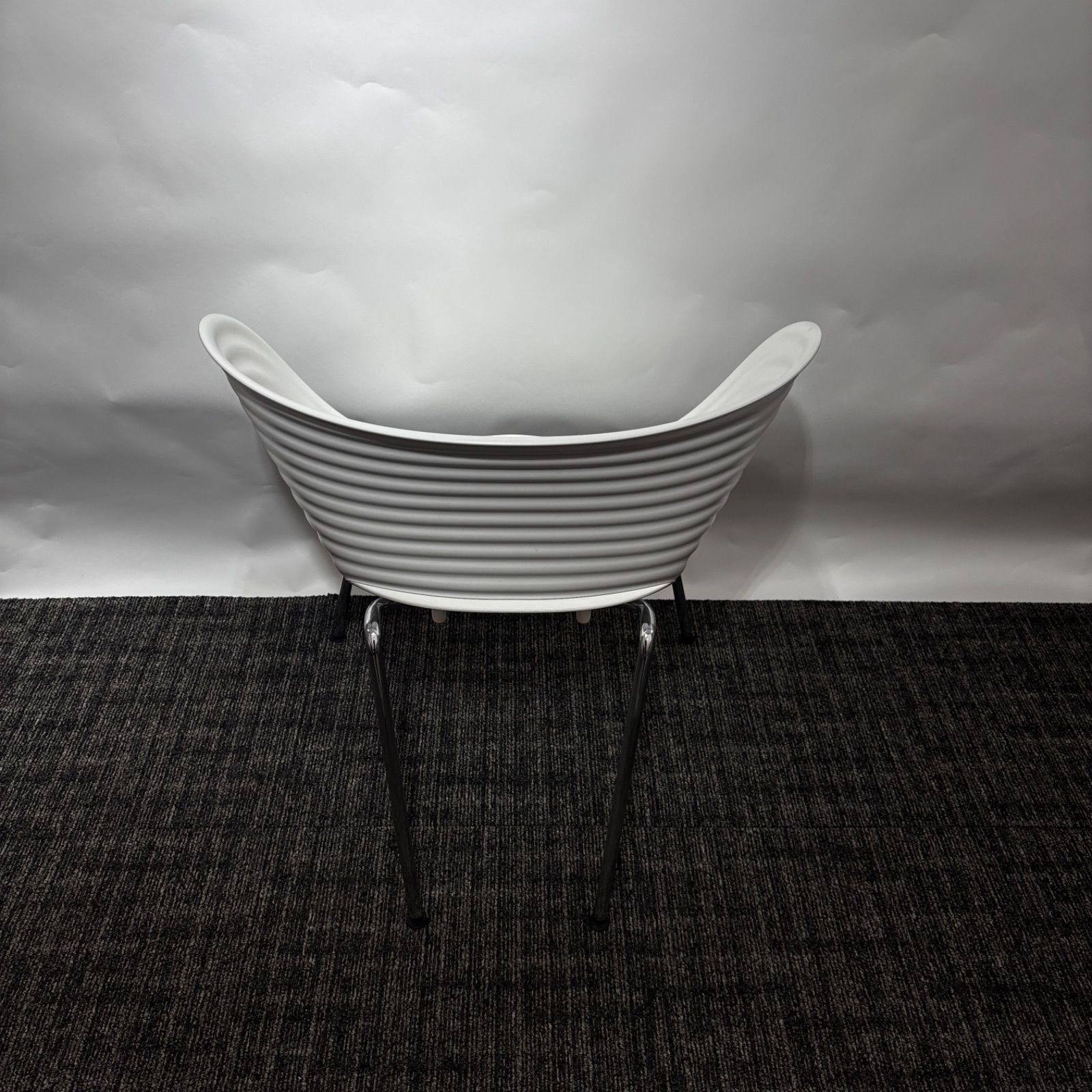 Vitra ミーティングチェア Tom Vac スタッキング ホワイト 1脚売り】Vitra（ヴィトラ）Tom Vac（トムバックチェア