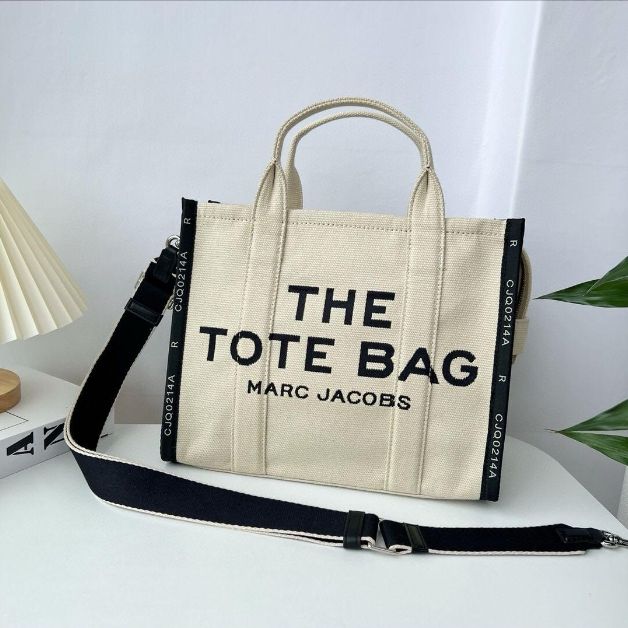 THE TOTE BAG / MARC JACOBS トート バック 白小さい - メルカリ