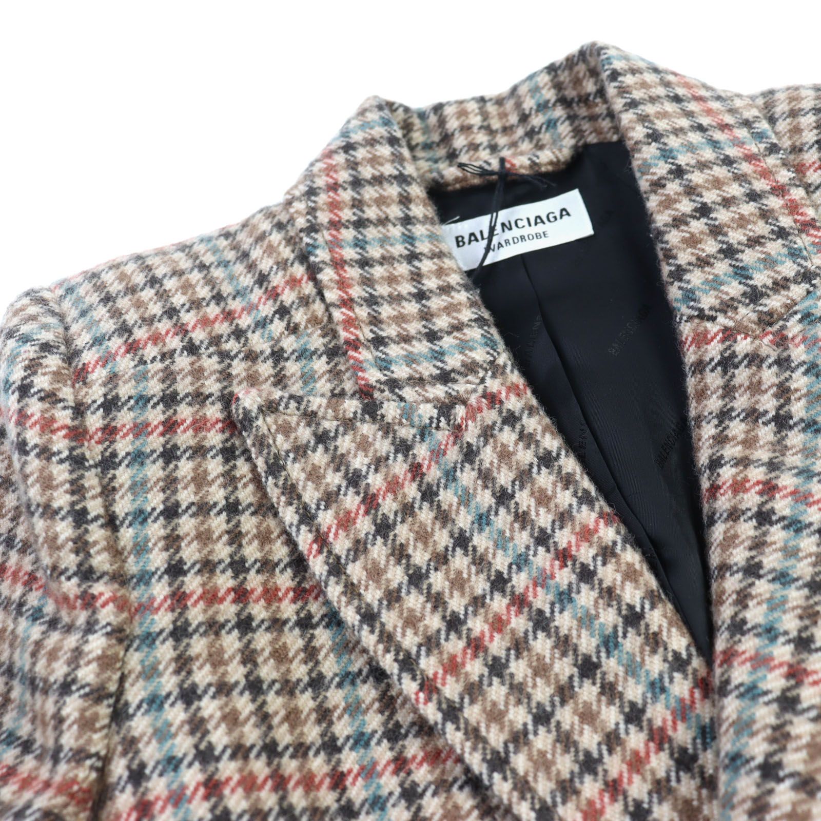 裏地ロゴ総柄 ピークドラペル