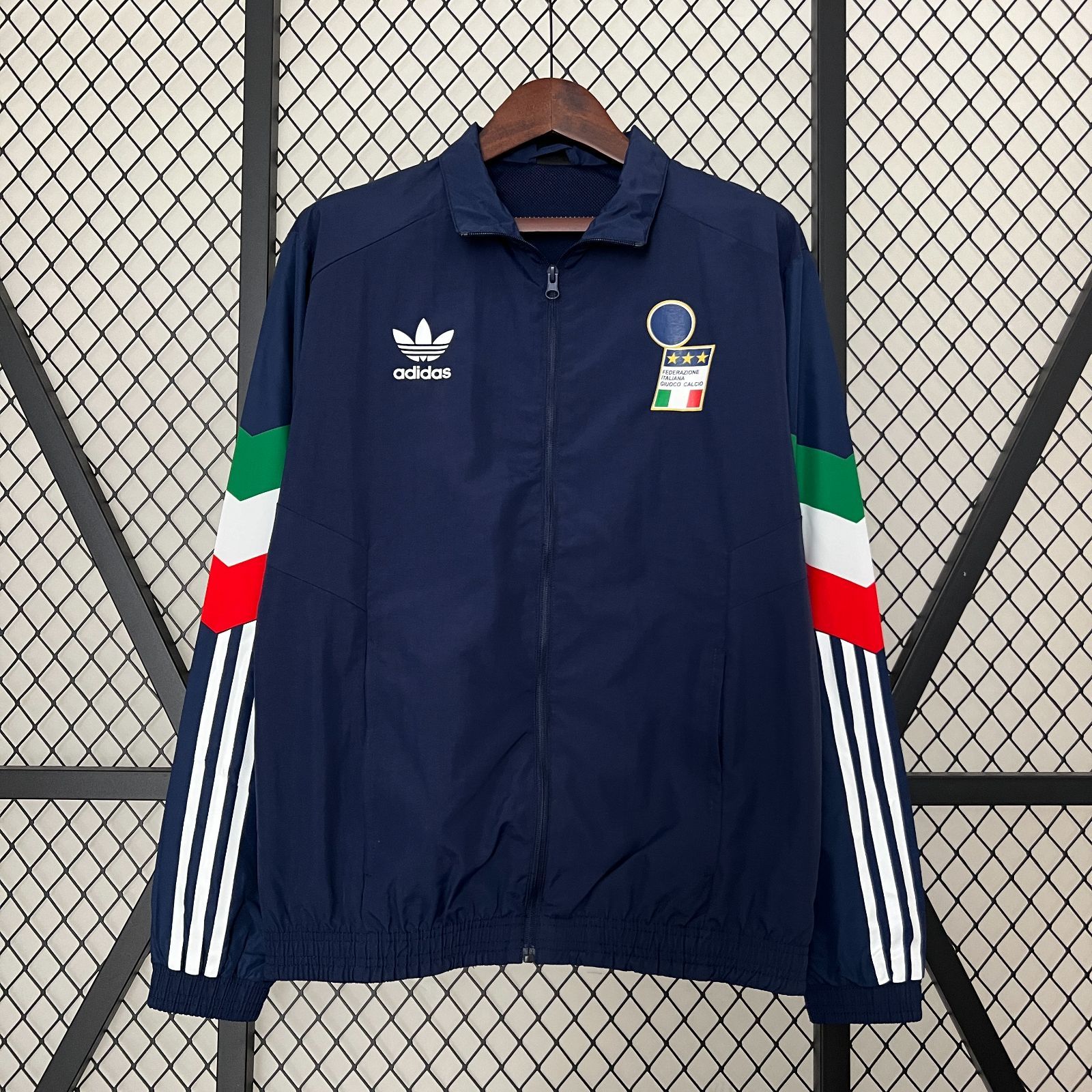 イタリア 2025 代表 試合前 練習着 トレンチコート