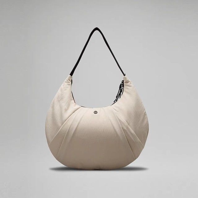 2024新品】【送料無料】lululemon ルルレモン トートバッグ10L