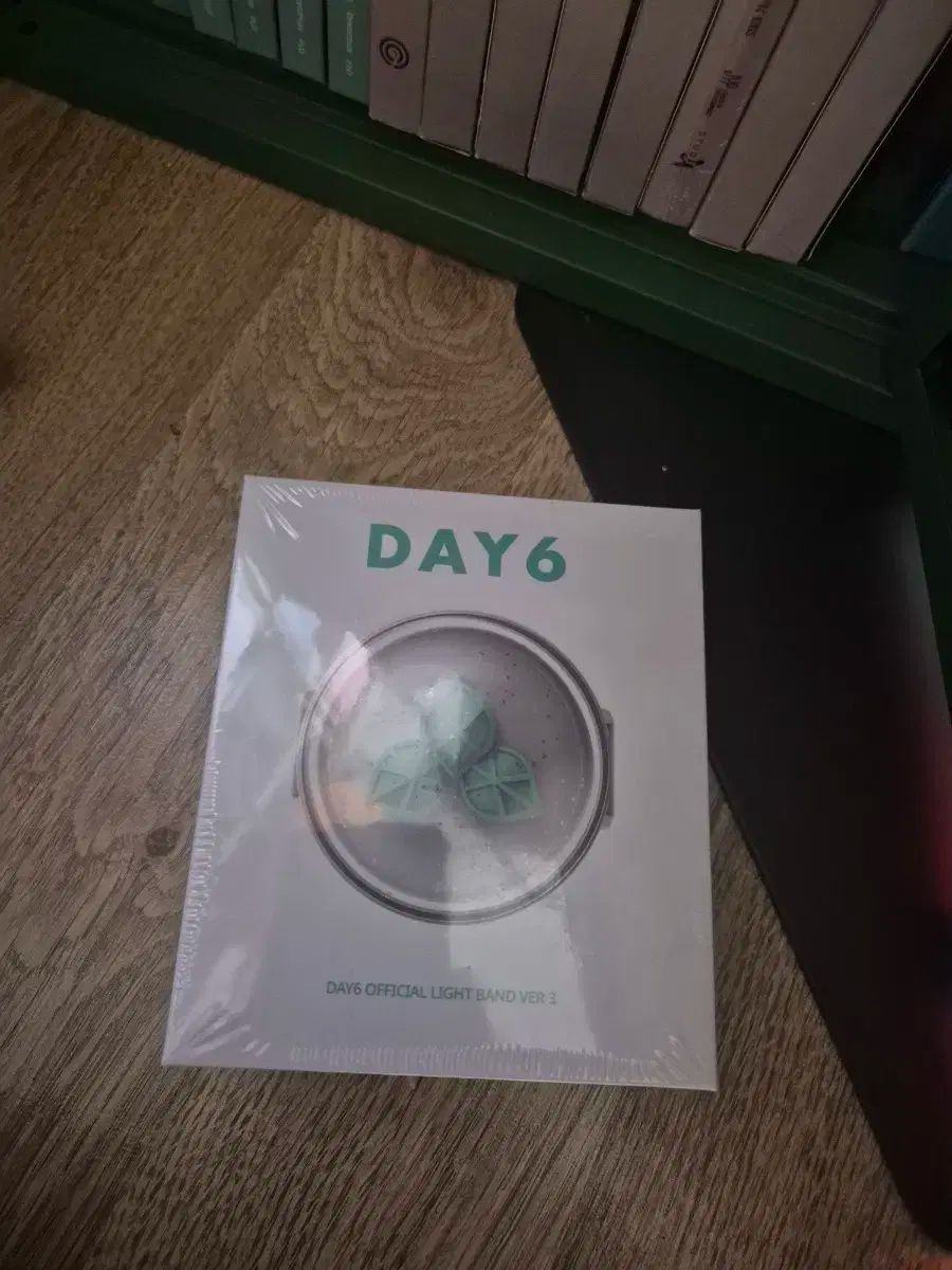 DAY6 OFFICIAL LIGHT BAND Day6 ペンライト 3 未開封 - メルカリ