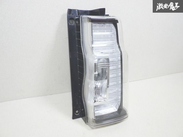 DAIHATSU ダイハツ 純正 LA600S LA610S タント カスタム テール