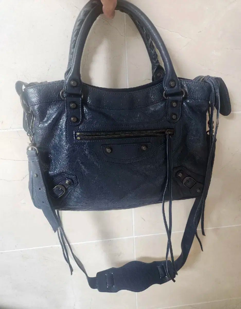 バレンシアガ シティバッグ ネイビー