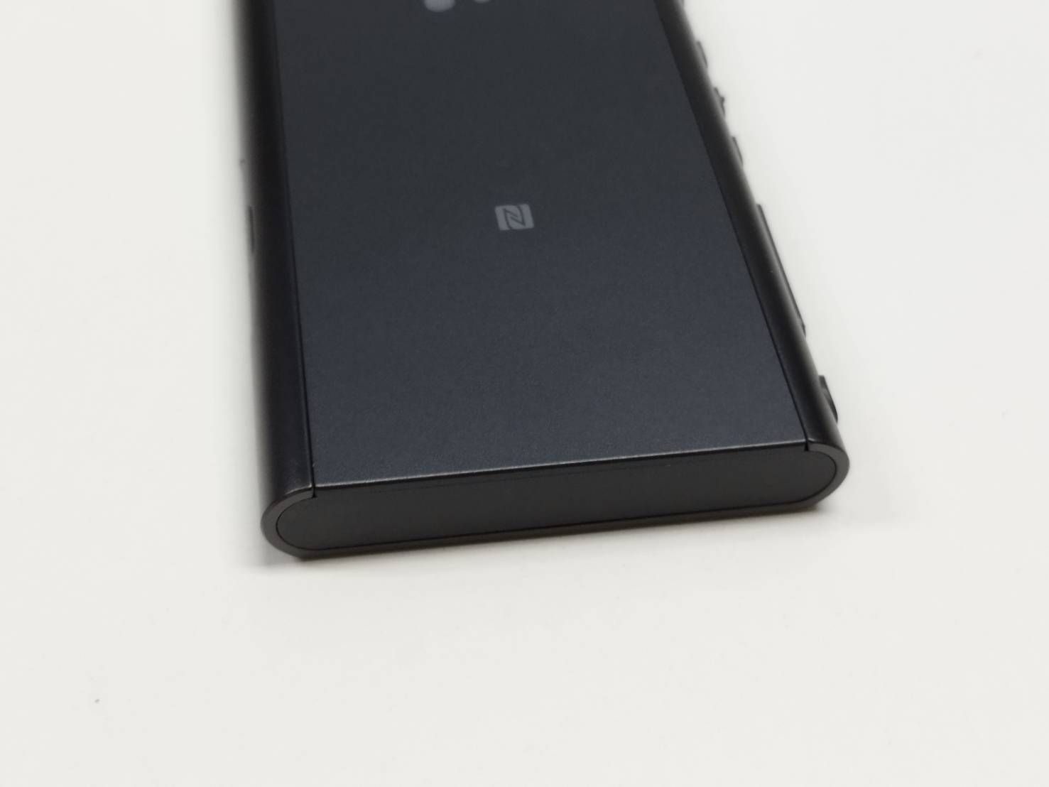 16GB グレイッシュブラック