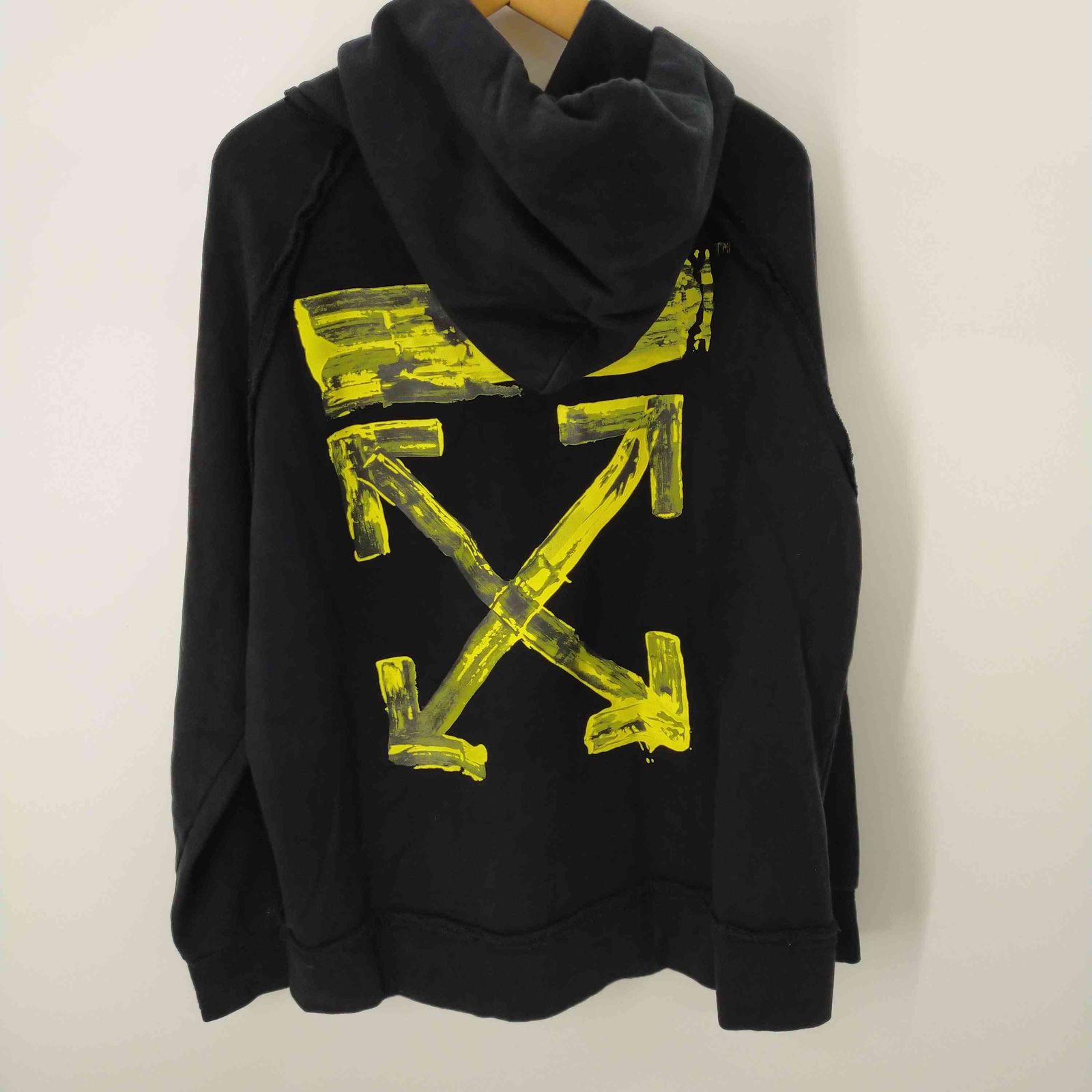 オフホワイト OFF-WHITE 19AW ACRYLIC ARROWS INCONMP HOOD BLACK ...