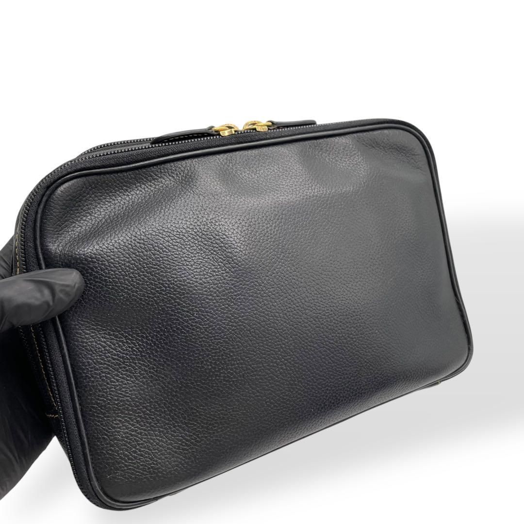 dunhill クラッチバッグ ロゴ金具 ゴールド金具 レザー ブラック 美品 Dunhill ゴールド金具 レザー クラッチバッグ ブラック