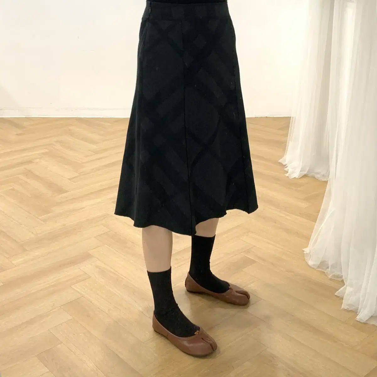 バーバリー ブラックデニム チェック ミディ スカート