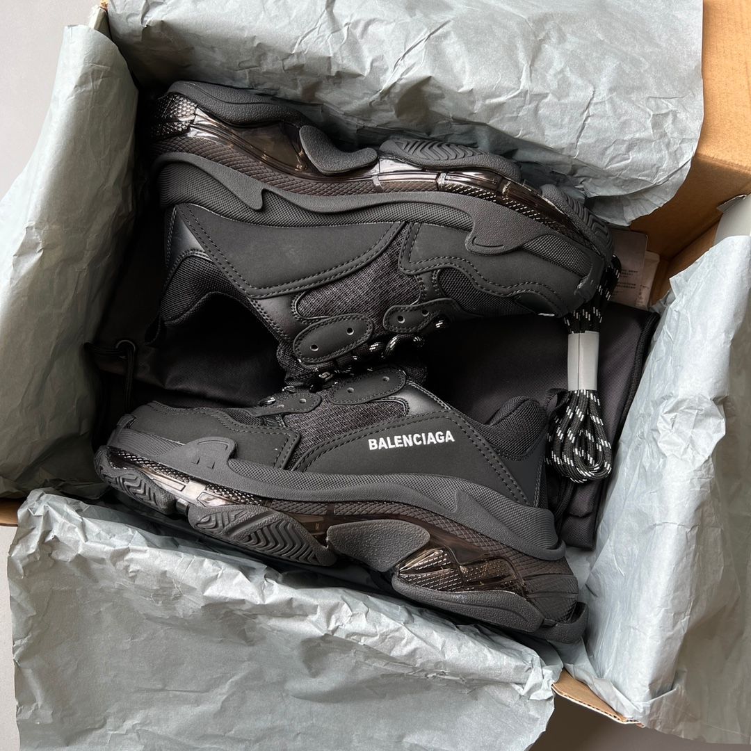 バレンシアガ   Balenciaga Triple S スニーカー　ダブルフォーム＆メッシュ 　ブラック