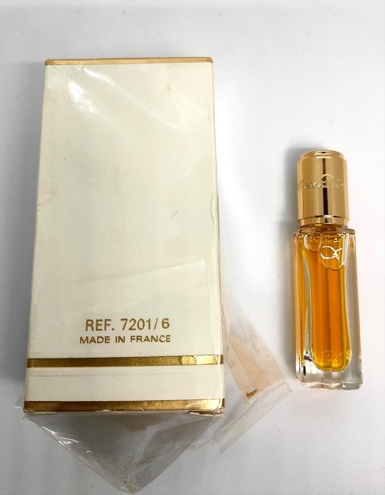 ミスディオール クリスチャンディオール香水 Miss Dior flacon (1113-2) - メルカリ