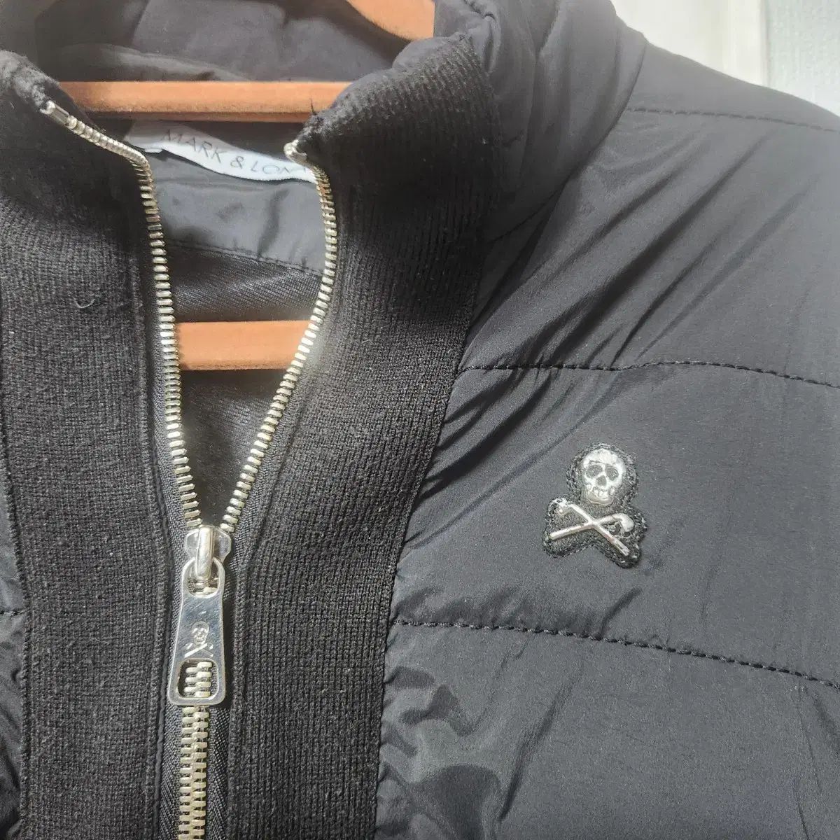 自分へのご褒美 MARK - LONA マークアンドロナ ブラック ダウン ニット ジャケット L 最新アイテムを海外通販！