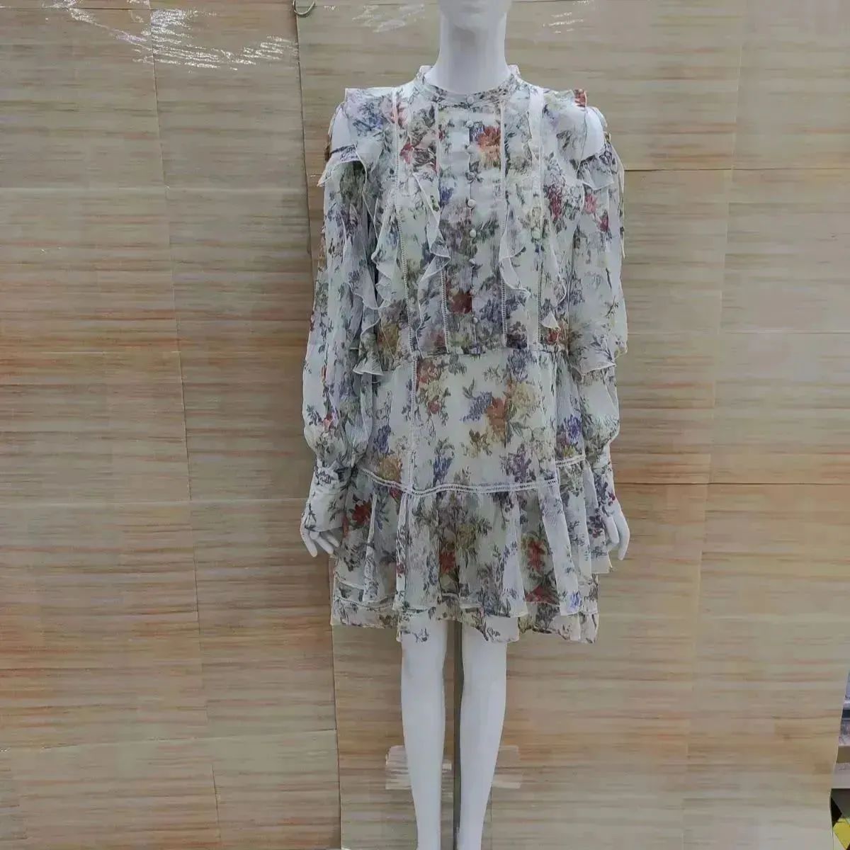 商品説明参照 SNIDEL プリントフリルシフォンミニワンピース SWF0241079 COL930 MIX SIZE∶1 インナー付き Y-521