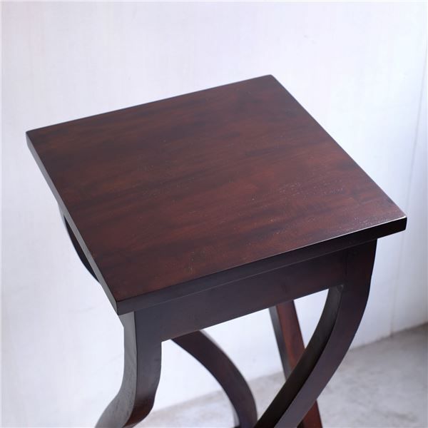 幅30cm×奥行30cm×高さ75cm