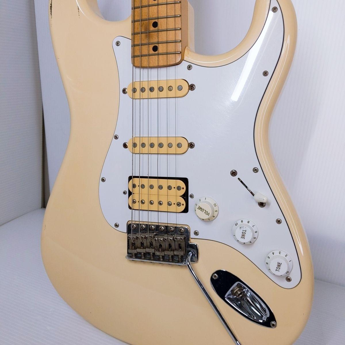 1893】 美品 Fender Japan ストラトキャスター 95～96年