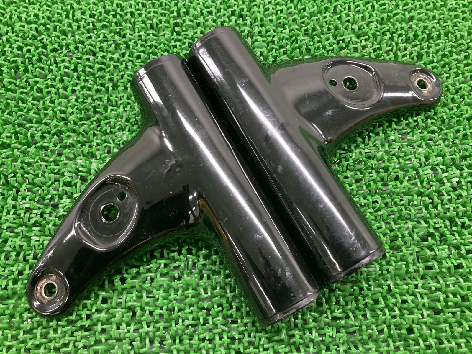 W650 W800 W400 純正 ヘッド ライト ステー 黒 W650 W800 W400 純正 ヘッド ライト ステー 黒