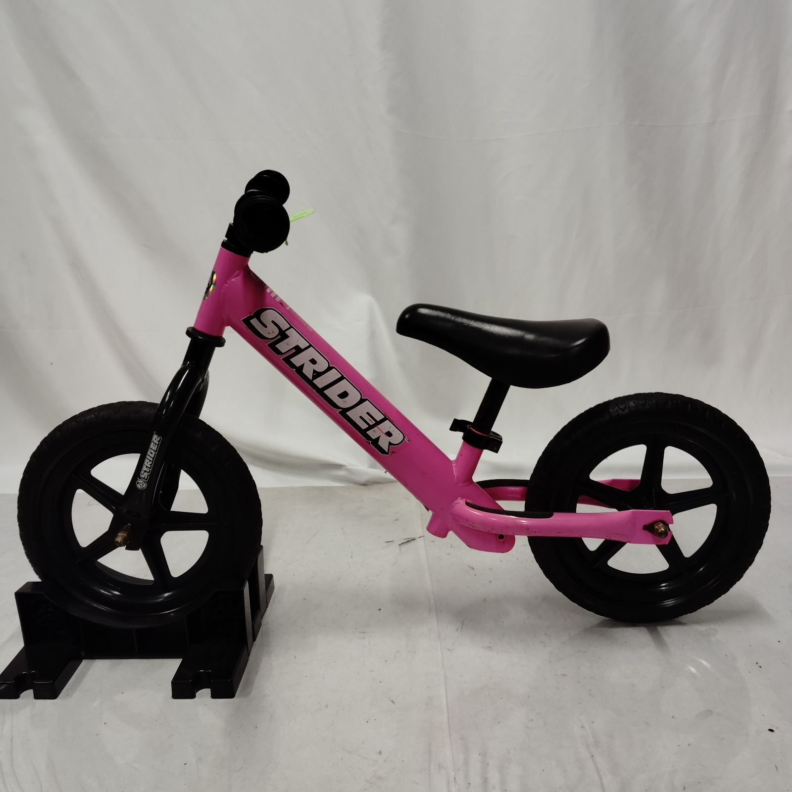 ストライダー ST-4 ピンク STRIDER ストライダー バランスバイク