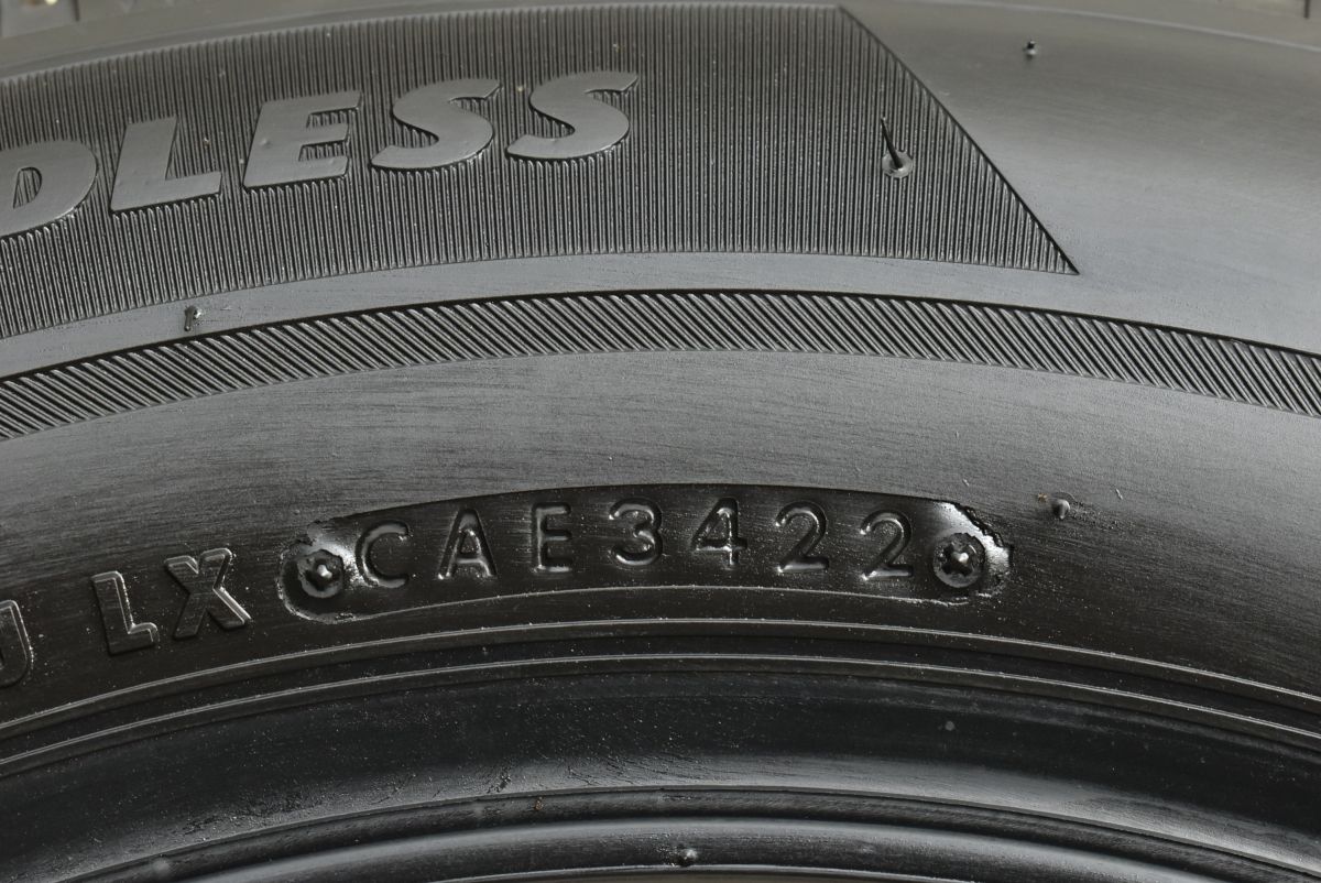 送料込☆４本セット☆ブリヂストンVRX2☆185/65R15☆アクアなどに☆HO 送料込☆ブリヂストンVRX2☆185/60R15☆新品4本☆アクア