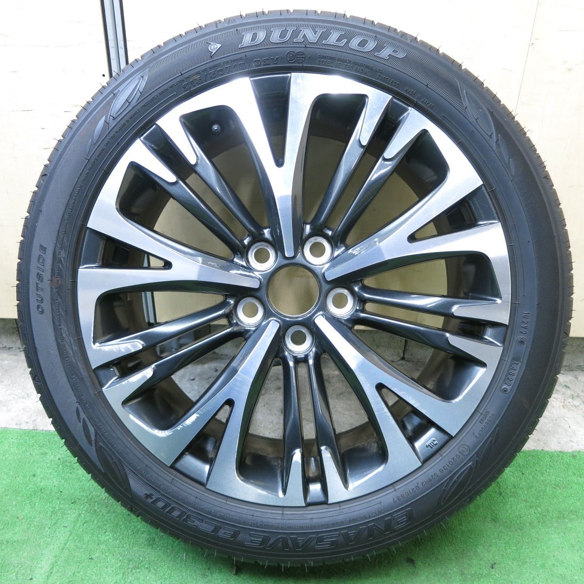 トヨタ ヤリスクロス 純正ホイール 215/50R18 ダンロップ 納車前外し