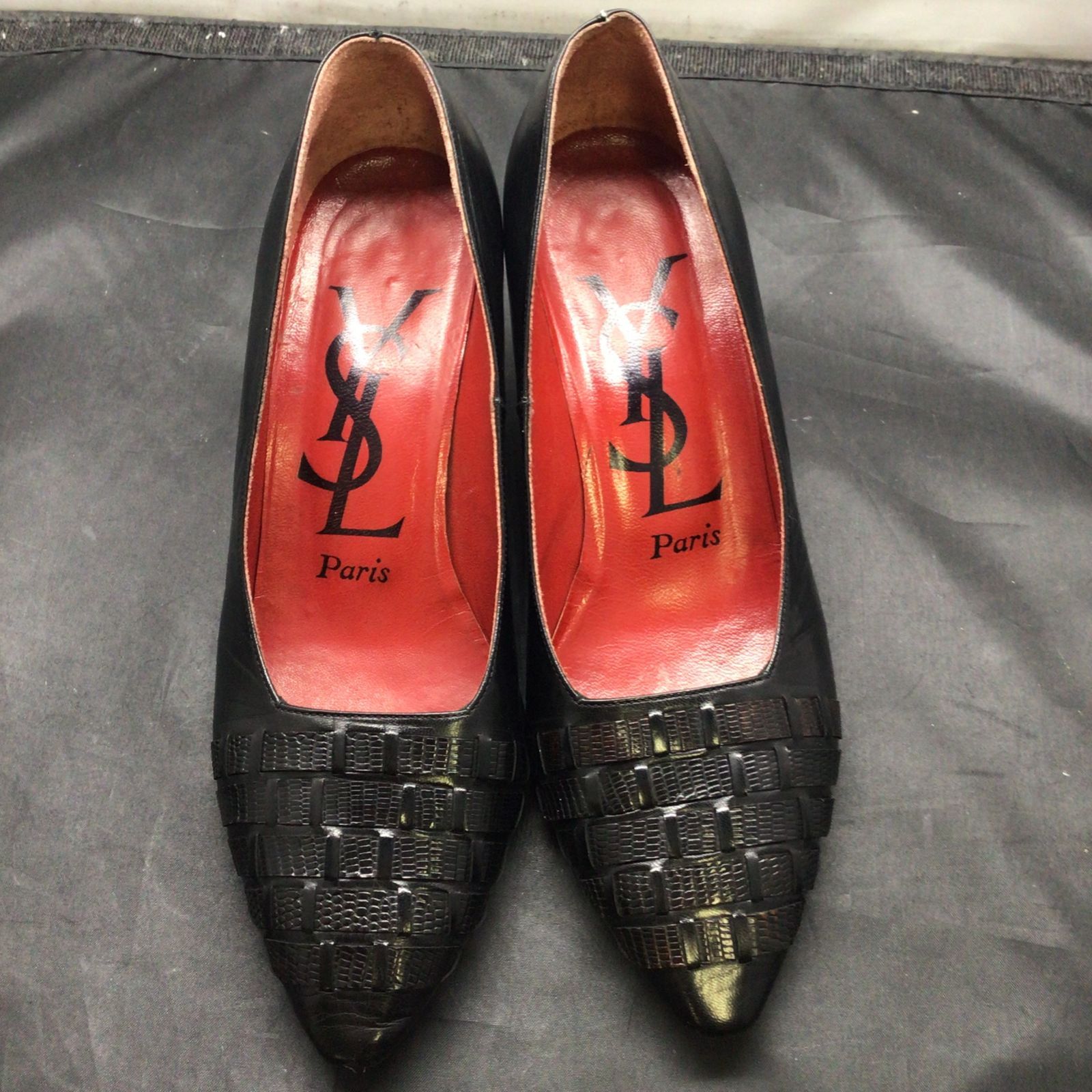 サルヴァトーレフェラガモ Salvatore Ferragamo ヴァラリボン