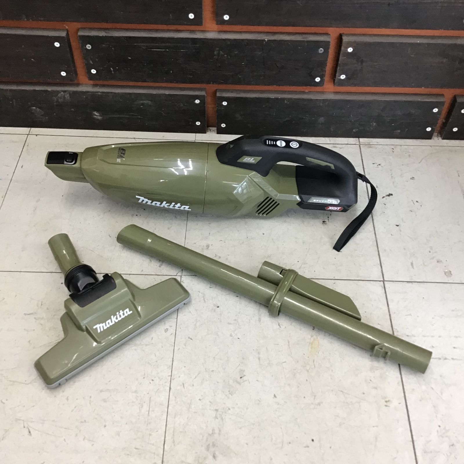 【中古品】マキタ/makita コードレスクリーナー CL001GZO 【鴻巣店】