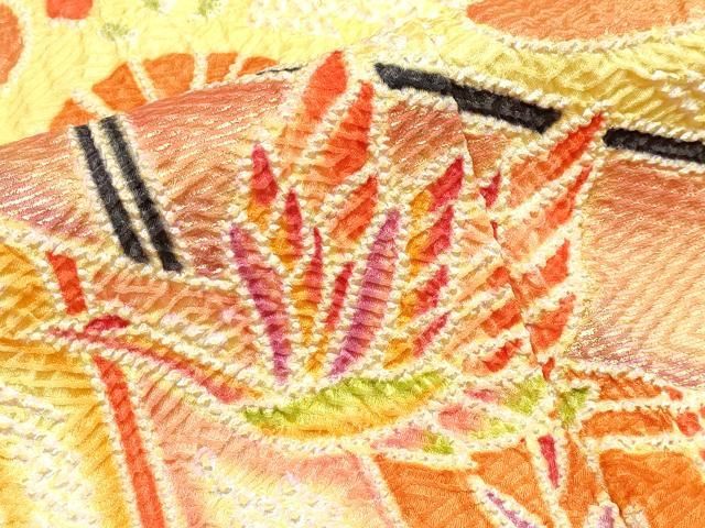 総絞り 飛鶴雲取り草花文