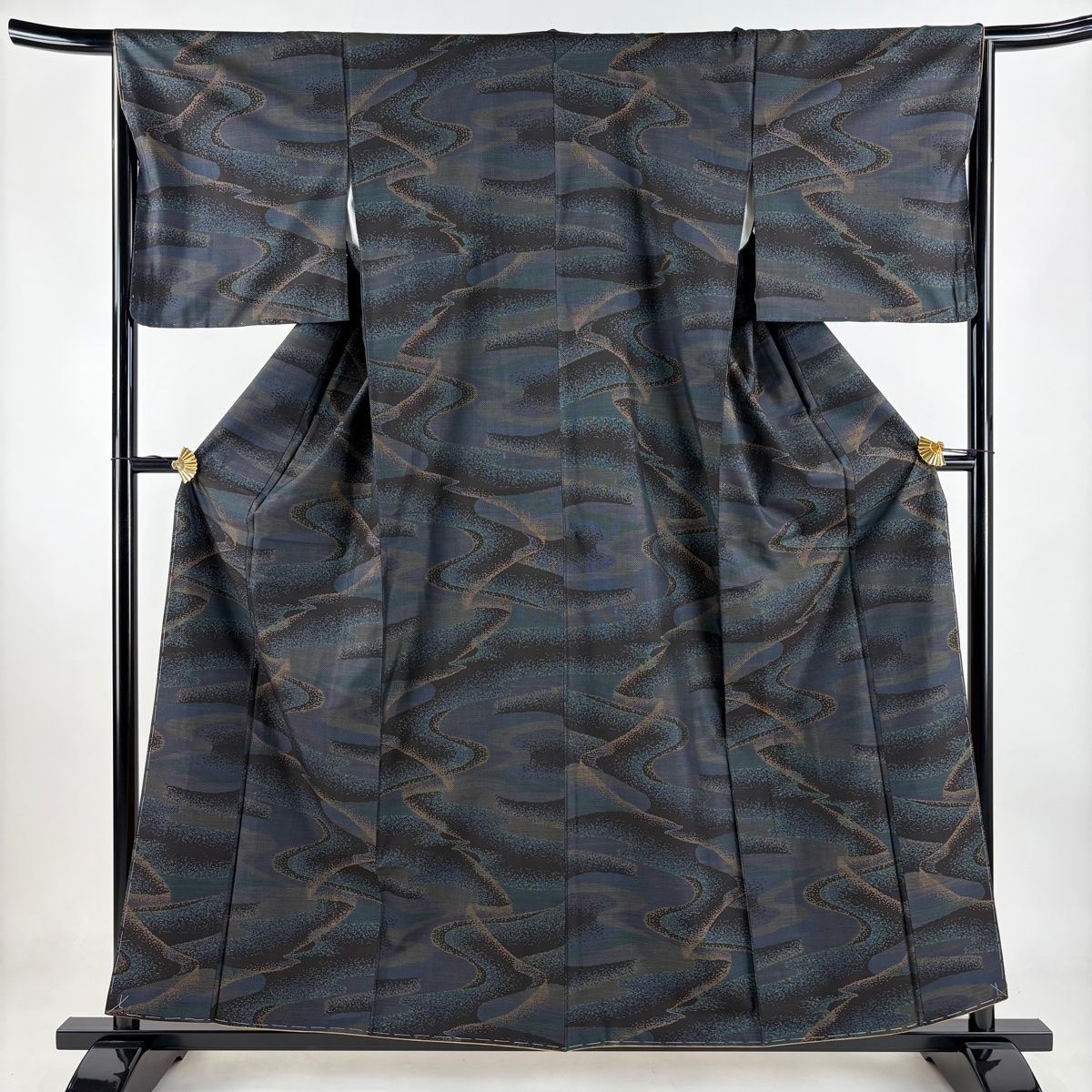 大島紬 身丈158cm 裄丈65.5cm M 袷 純泥染 証紙 流水 濃紺 正絹 名品