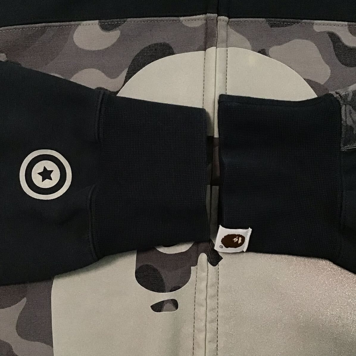 ☆XL☆ PUMA × BAPE シャーク パーカー shark full zip hoodie a bathing ape プーマ エイプ ベイプ  BTS V テテ 着用モデル - メルカリ