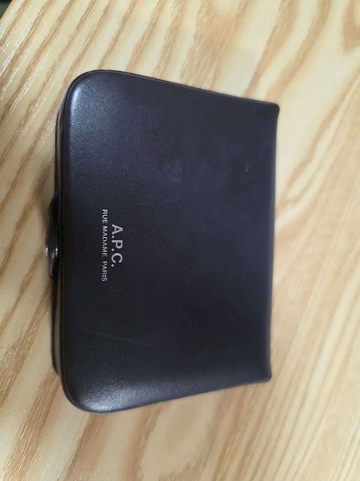 A.P.C(アー・ペー・セー) ジョシュ・コインフルス ／ コインウォレット