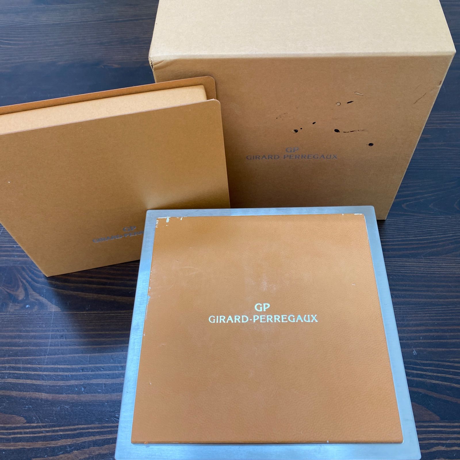 GP GIRARD-PERREGAUX ジラールペルゴ 時計ケース 箱 保存箱 説明書 