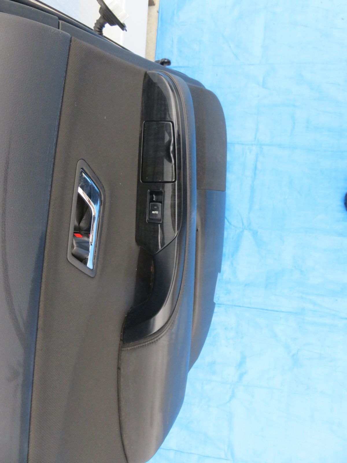 SFC2829 トヨタ GRS200 GRS202 GRS204 クラウン アスリート 純正 左リアドア 後席 左後ドア PWスイッチ 内張り付 FFCRYSTALESIA_COM