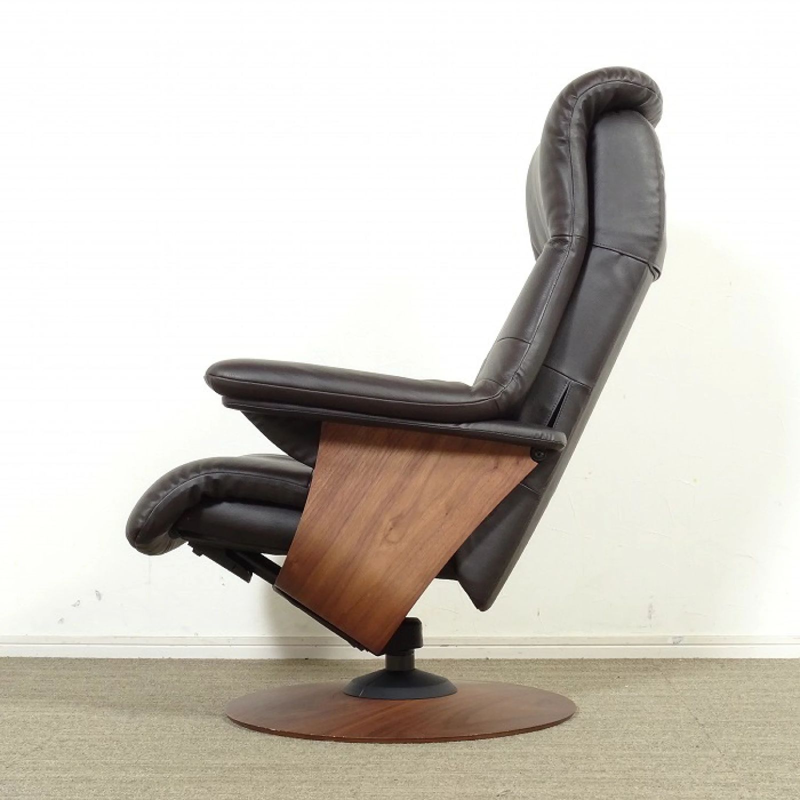 カリモク家具 THE