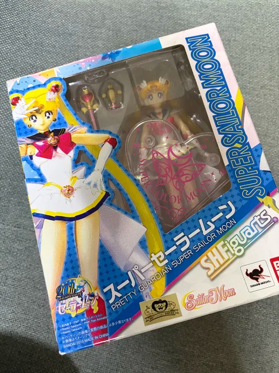 S H Figuarts フィギュアアート スーパー セーラームーン