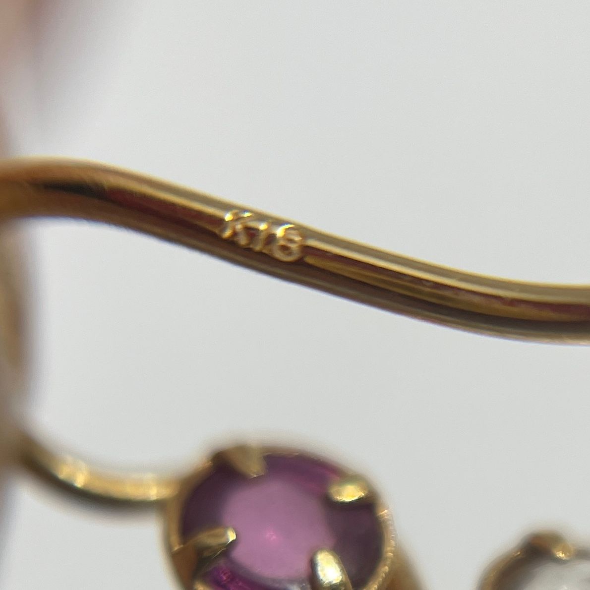 ゴールド 片耳ピアス