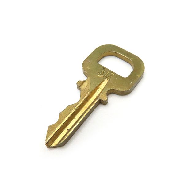 モノグラム ゴールド金具