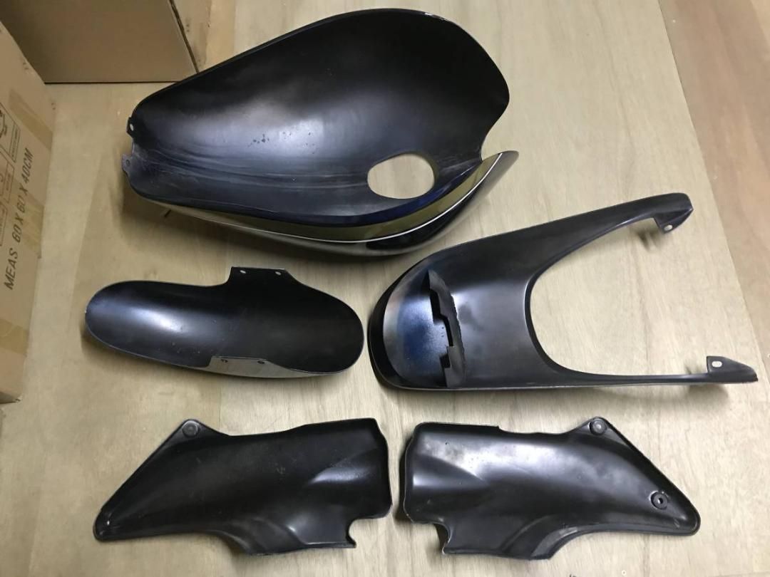 ゼファー1100 外装カバー 茶 火の玉 エンブレム/ 塗装済み